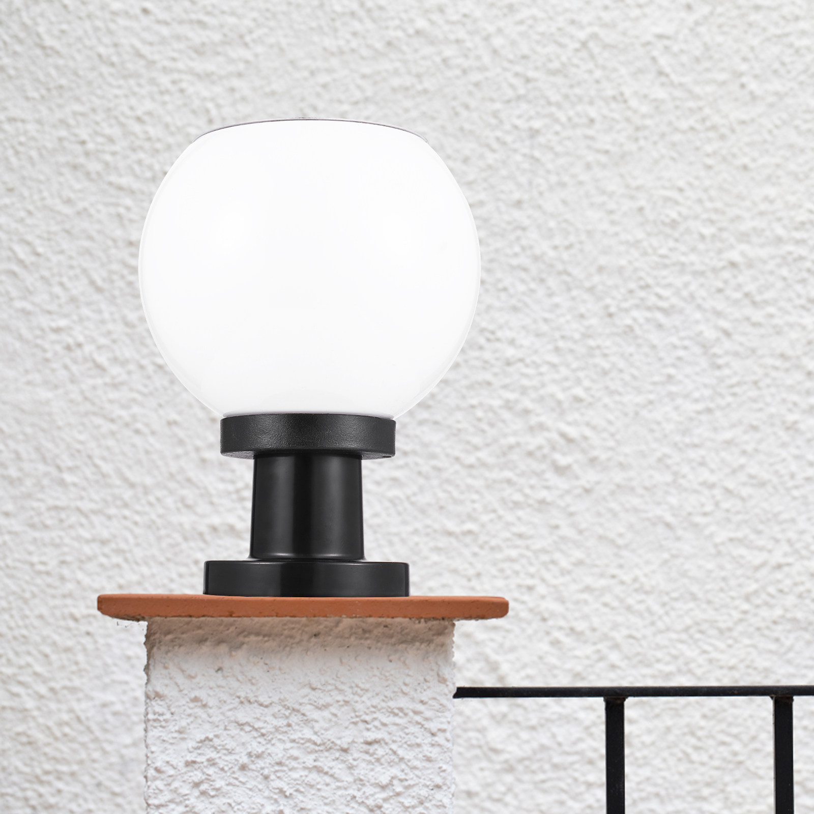 1 Solar Powered Round LED Wall - Outdoor Powerwall 评论和价格